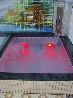 炭酸アルカリ温泉「旭湯」・赤外灯